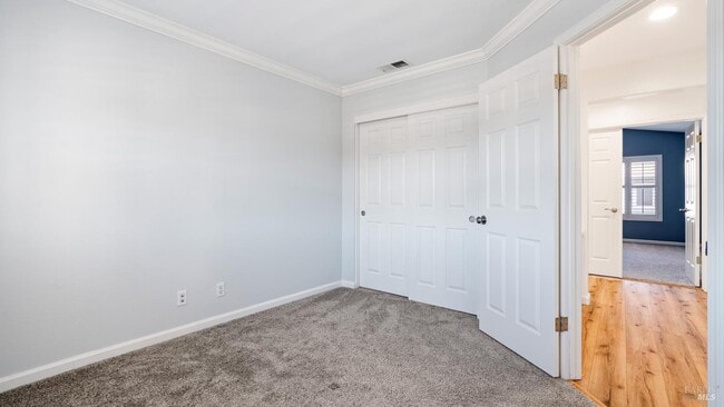 Building Photo - 7351 15th Hole Dr