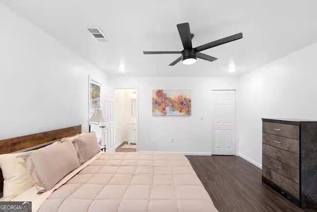 Building Photo - 2533 Godfrey Dr NW