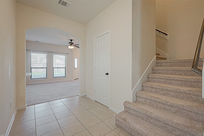 Building Photo - 6706 Honey Harvest Ln