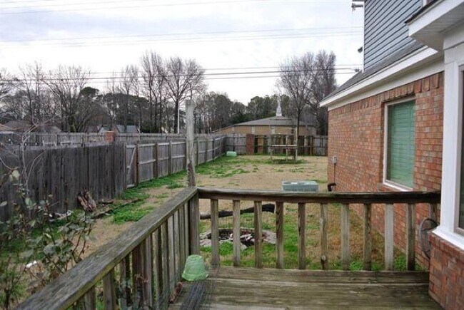 Building Photo - 3753 Oakmoor Ct