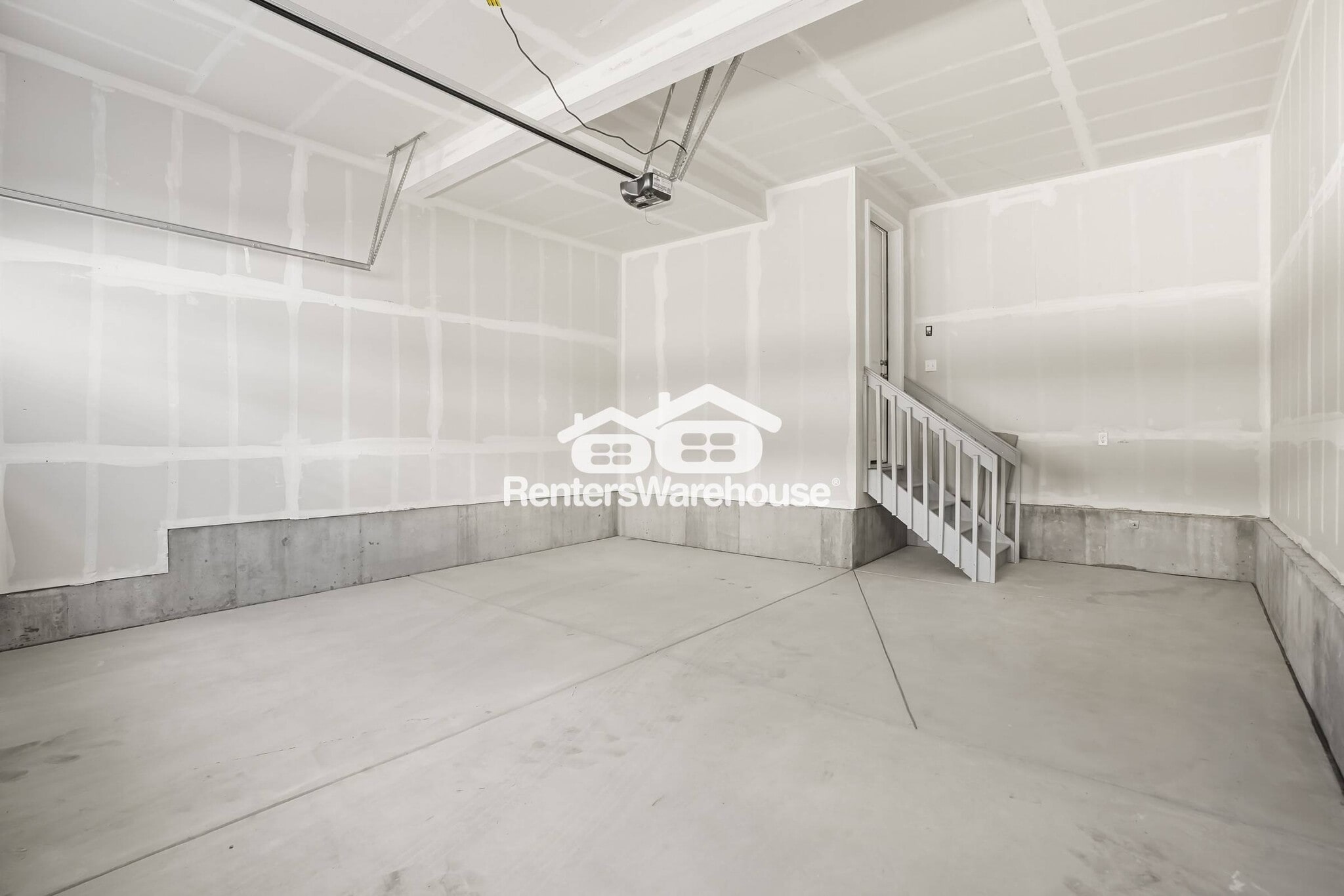Building Photo - 6601 N Netherland St