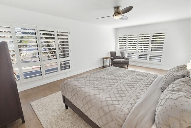 Building Photo - 521 S Sierra Ave