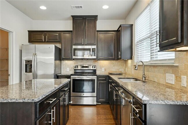 Building Photo - 2408 Chancery Mill Ln