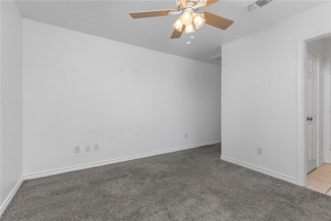 Building Photo - 3511 Farah Dr