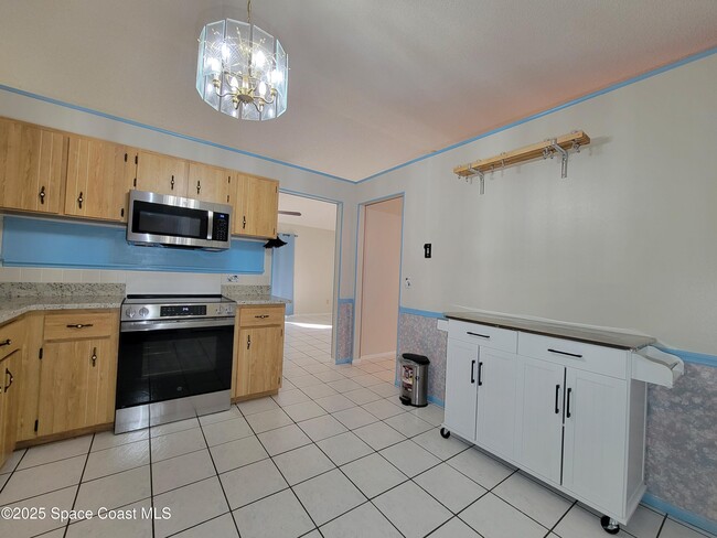 Building Photo - 5120 Volusia Ave