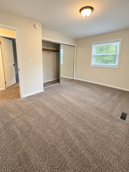 2 Upstairs Bedroom - 8131 Ravine Rd