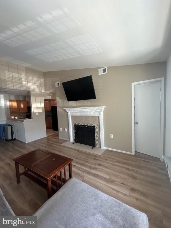 Building Photo - 7804 Harrowgate Cir