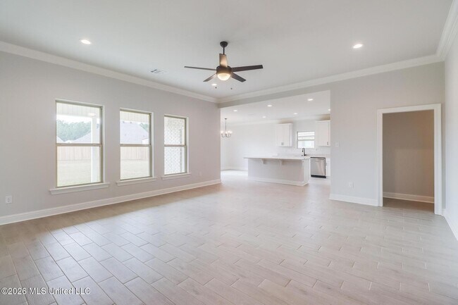 Building Photo - 15234 High Point Dr