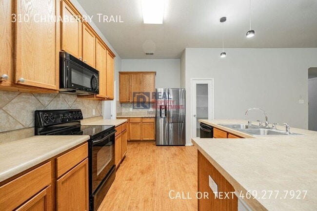 Building Photo - 310 Chinaberry Trail