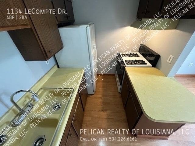 Building Photo - 1134 Le Compte Dr