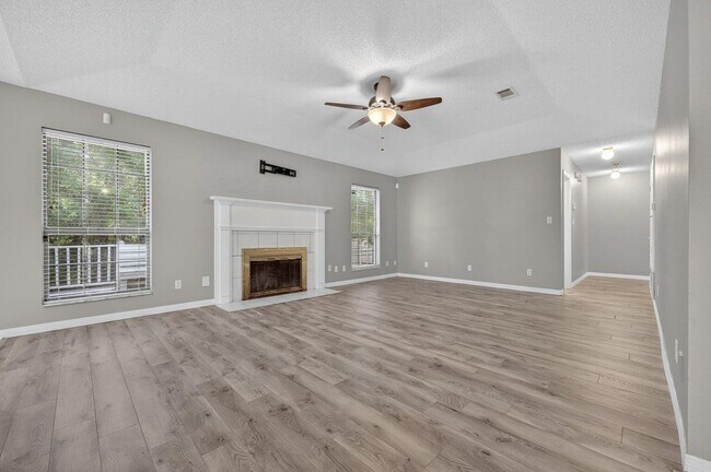 Building Photo - 3 Neptune Dr