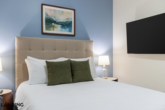 Building Photo - 2201 S 900 E