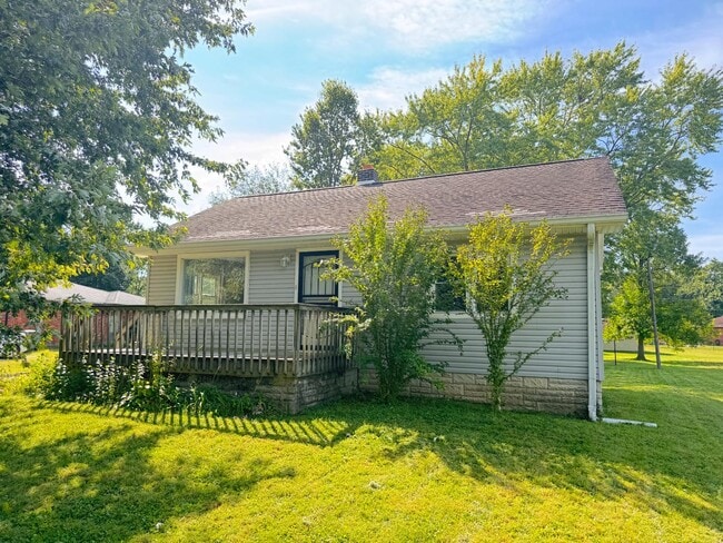 Building Photo - 2703 E Midland Rd