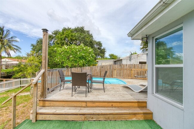 Building Photo - Grant Street, Hollywood, FL 33021 - 3 BR 2 BA house