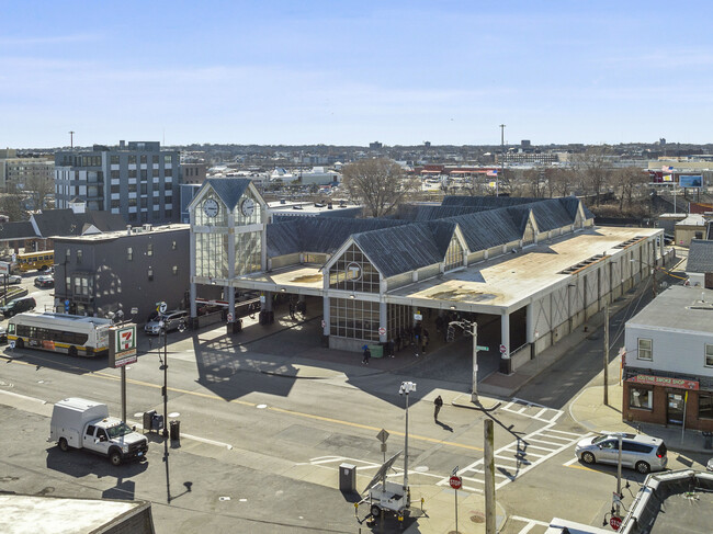 Building Photo - 38 Woodward St