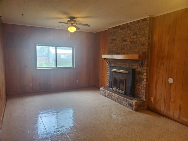 Building Photo - 724 Kings Rd