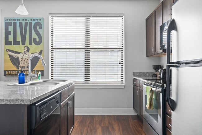 Building Photo - 235 S Delaware St