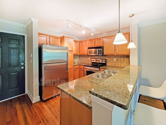 Building Photo - 48 Peachtree Ave NE