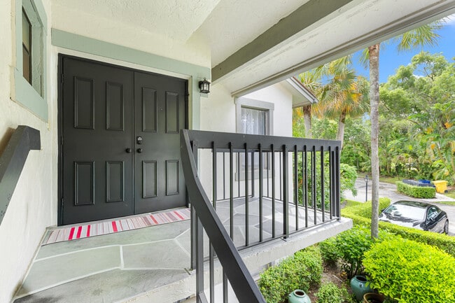 Building Photo - 11397 Pond View Dr