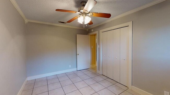 Building Photo - 9104 Quail Creek Dr