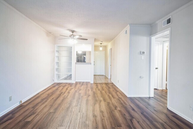 Building Photo - 7920 Rockwood Ln