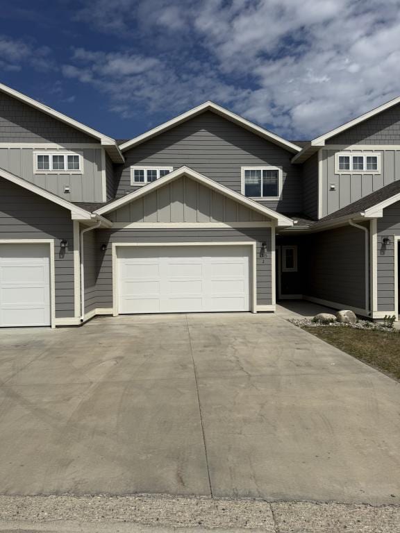 Building Photo - 1525 Ohana Ave