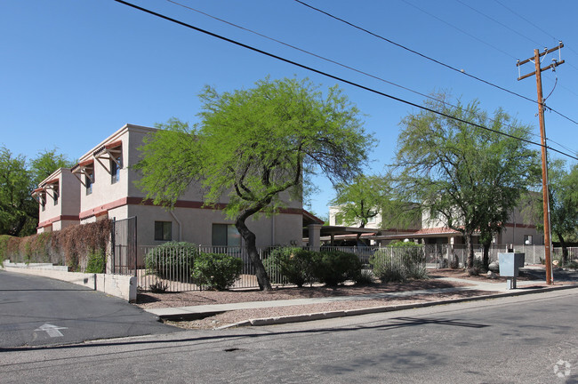 Primary Photo - Monte Vista Townhomes