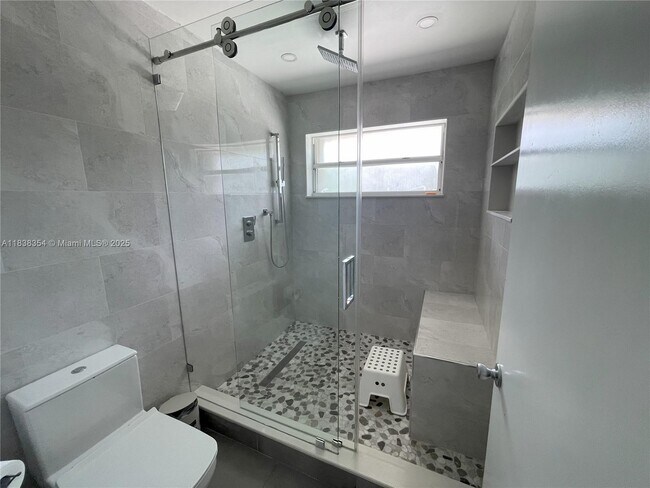 Building Photo - 8482 NW 166th Terrace