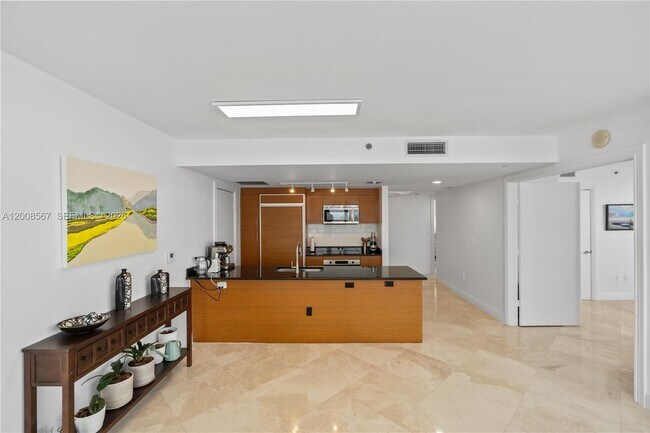 Building Photo - 50 Biscayne Blvd
