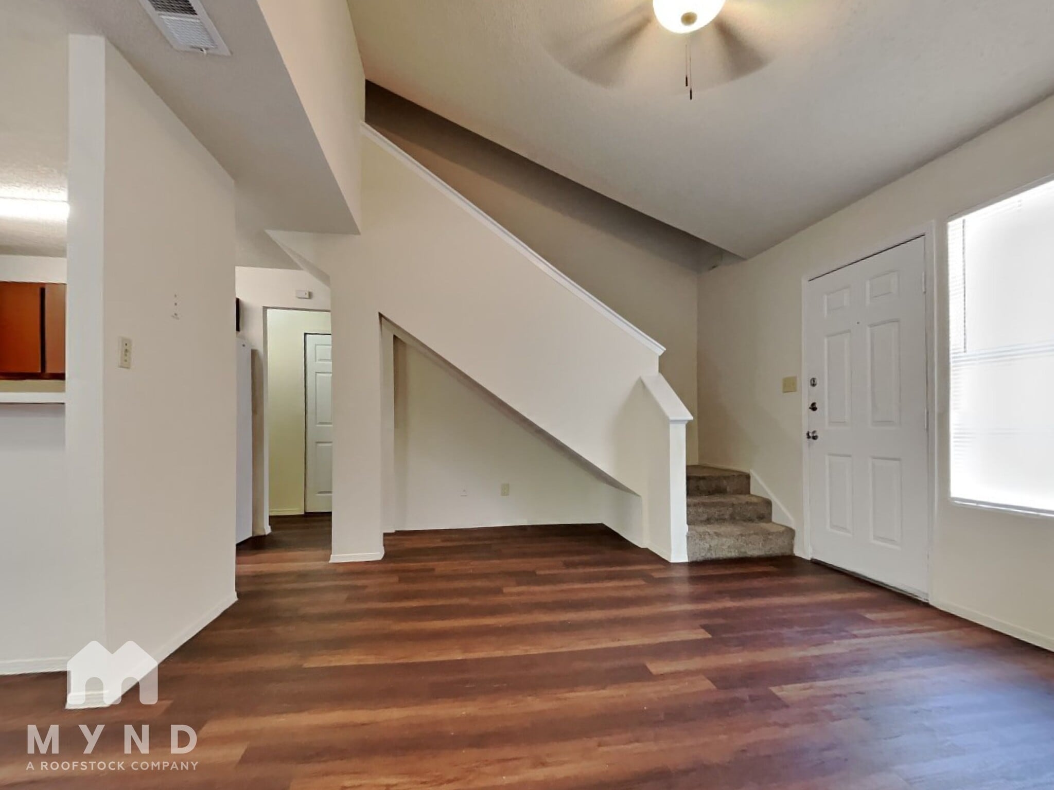 Building Photo - 2214 Creekside Ln