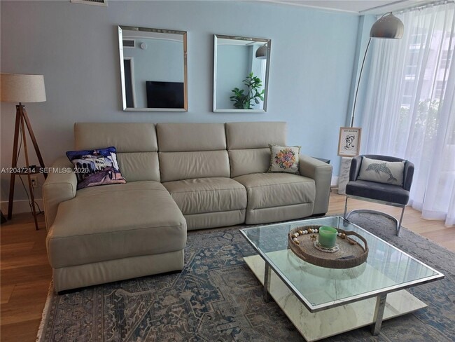 Building Photo - 5151 Collins Ave