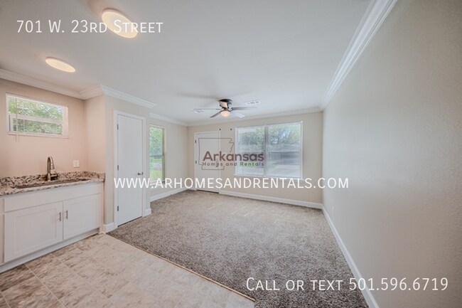 Building Photo - 701 W 23rd St