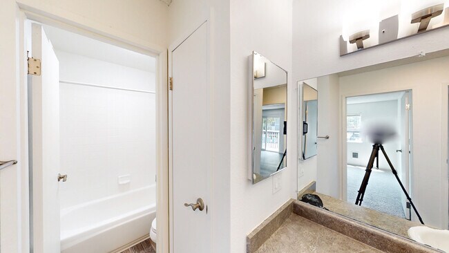 Building Photo - 521 Alameda del Prado