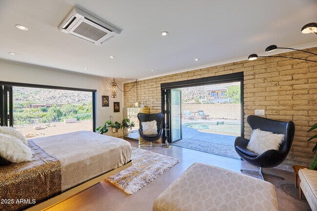 Building Photo - 4016 E Flynn Ln