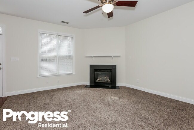Building Photo - 10430 Carver Falls Rd