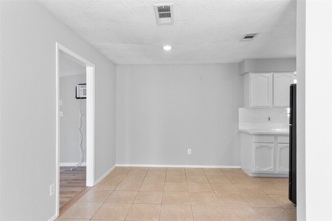 Building Photo - 2942 Heritage Colony Dr