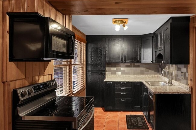 Building Photo - 9140 Picabo Rd