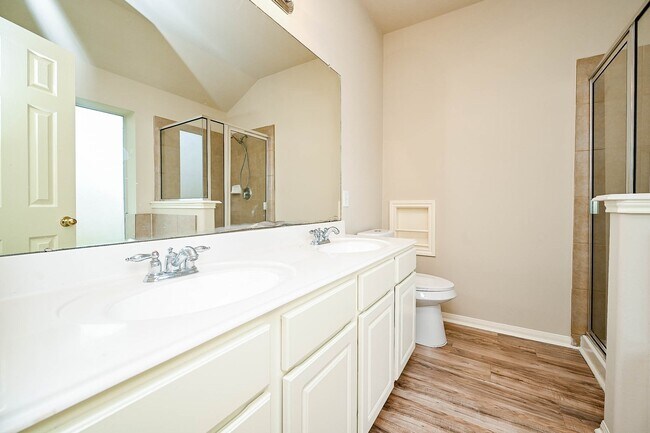 Building Photo - 18518 Shadow Line Ct