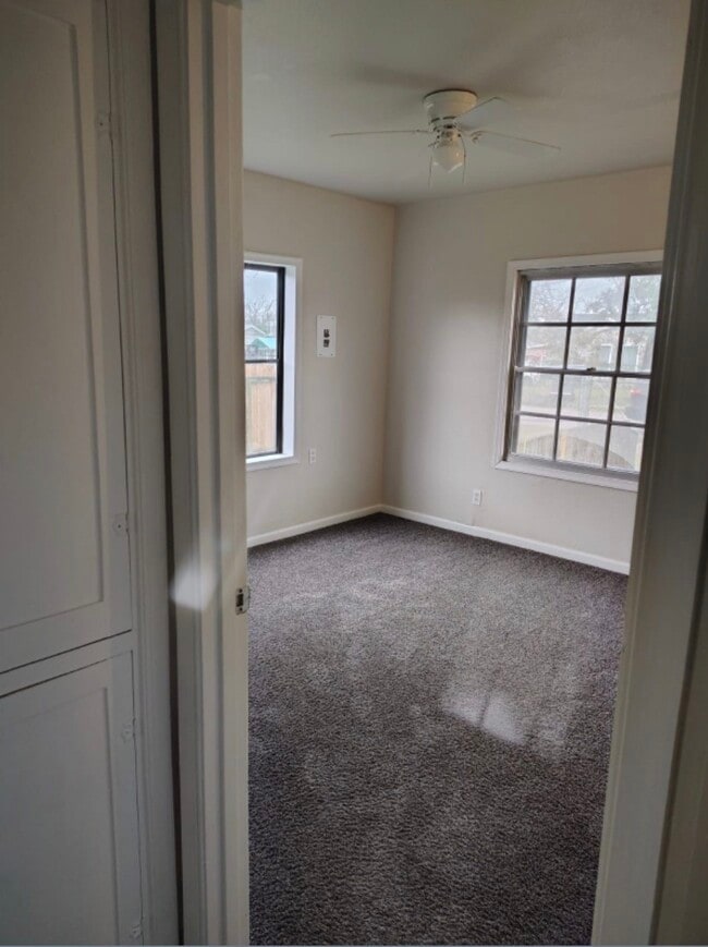 Building Photo - 7716 Appleton St