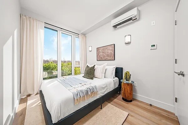 Building Photo - 91 Bruckner Blvd