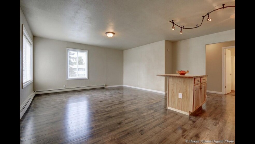 Building Photo - 1330 Nelchina St
