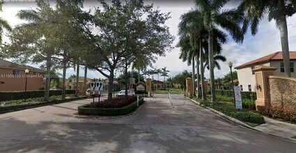 Building Photo - 2173 SE 2nd St