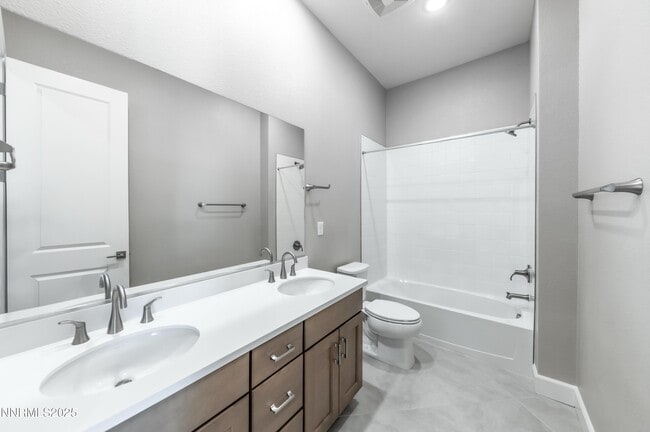 Building Photo - 1513 Golf Club Dr