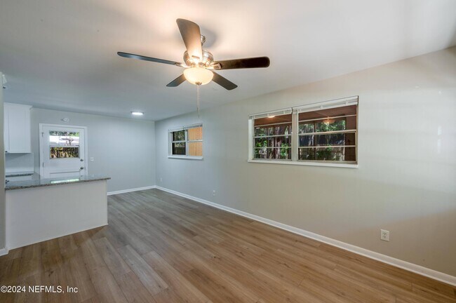 Building Photo - 1159 Green Cay Ave