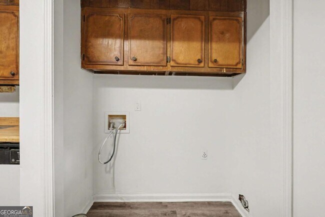 Building Photo - 165 Plum Orchard Rd