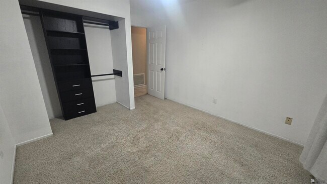 Building Photo - 1541 S 34th Ave