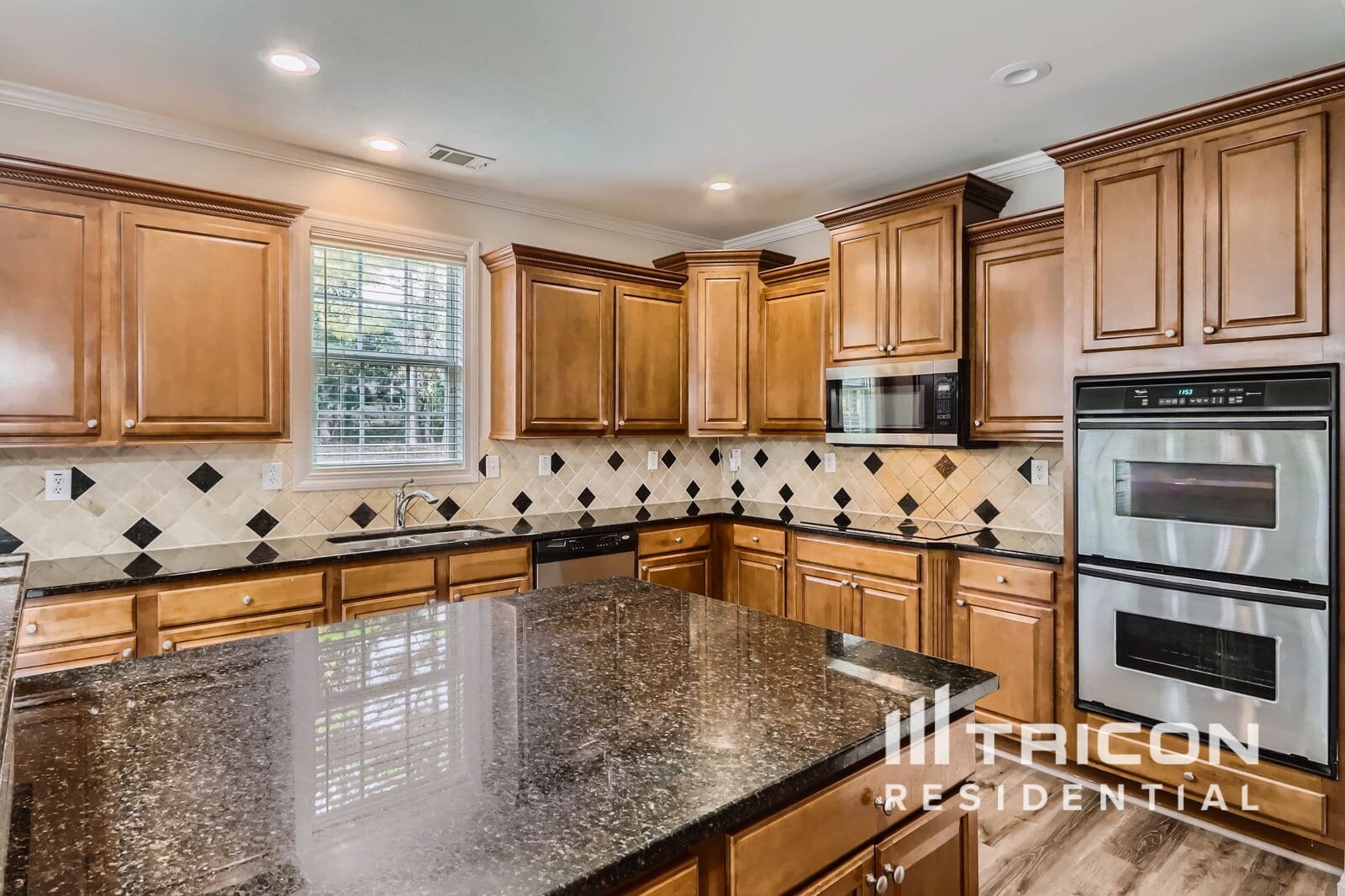 Building Photo - 3620 Little Spring Dr