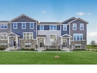 Building Photo - 422 Red Oak Cir