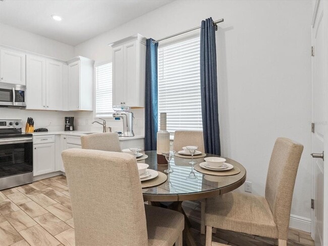 Building Photo - 8092 Knee Deep Rd