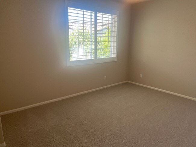 Building Photo - 2bd/2.5ba Townhouse with A/C in San Elijo ...